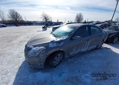 2011 Nissan Altima 2.5 S z USA, uszkodzony, nr VIN 1N4AL2AP9BC165796